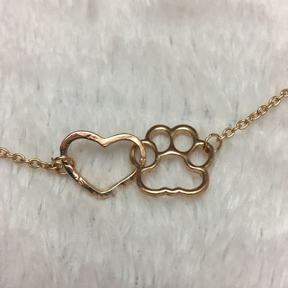 (P1) Paw Print Heart Necklace - Picture 5 of 5